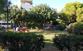 Beautiful House In Alimos Near To The Beach And Metro