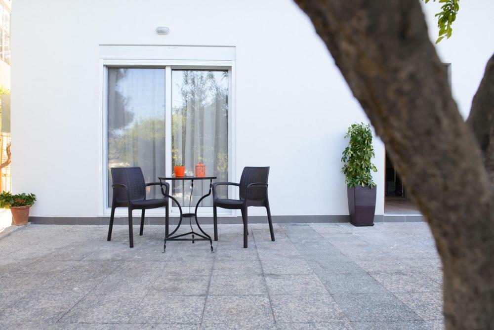 Beautiful House In Alimos Near To The Beach And Metro Athen Exterior foto
